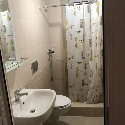 Цены на Guesthouse on Trudyaschikhsya 2A в Анапе