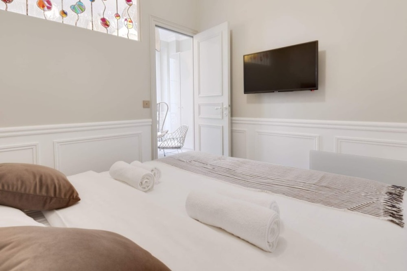 Lovely Flat in Central Paris Near Notre-Dame — забронировать отель в Париже