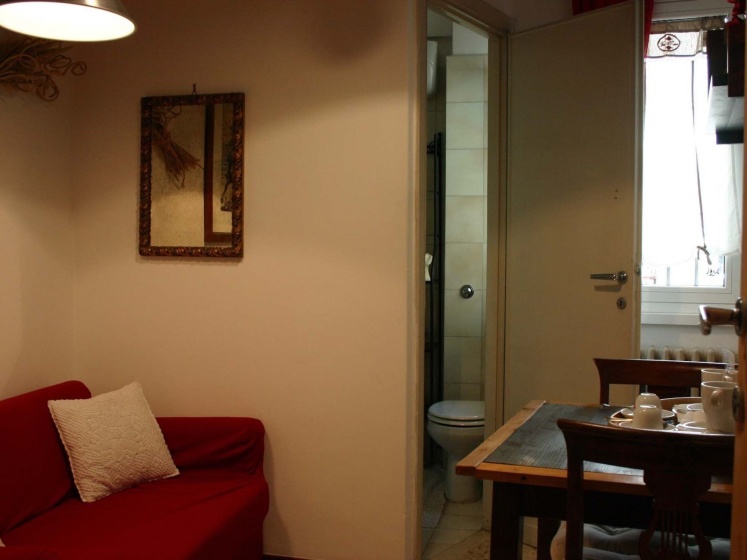 Le Fate Apartments — отель в Риме, Италия