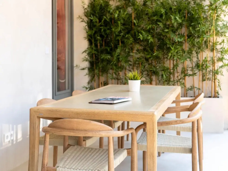 Цены на Apartamento de Tres Habitaciones con Terraza 11B в Барселоне