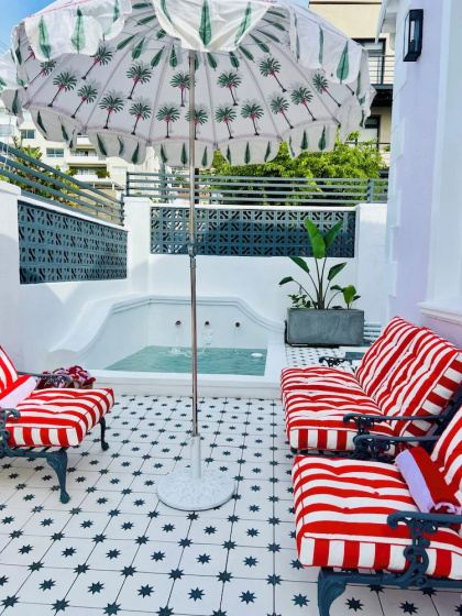 Petit Pineapple House Villa & Guesthouse — комфортный отель в Кейптауне