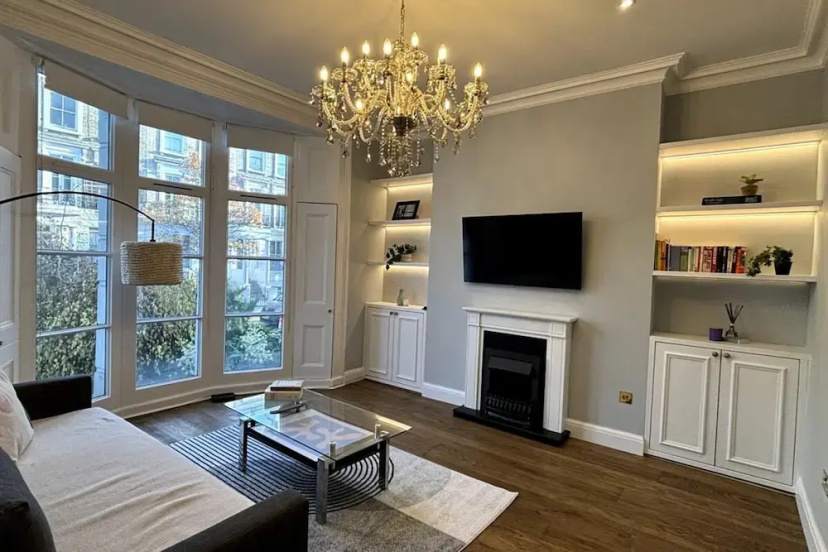 Elegant & Beautifully Presented 1BD Flat- Chelsea! — комфортный отель в Лондоне