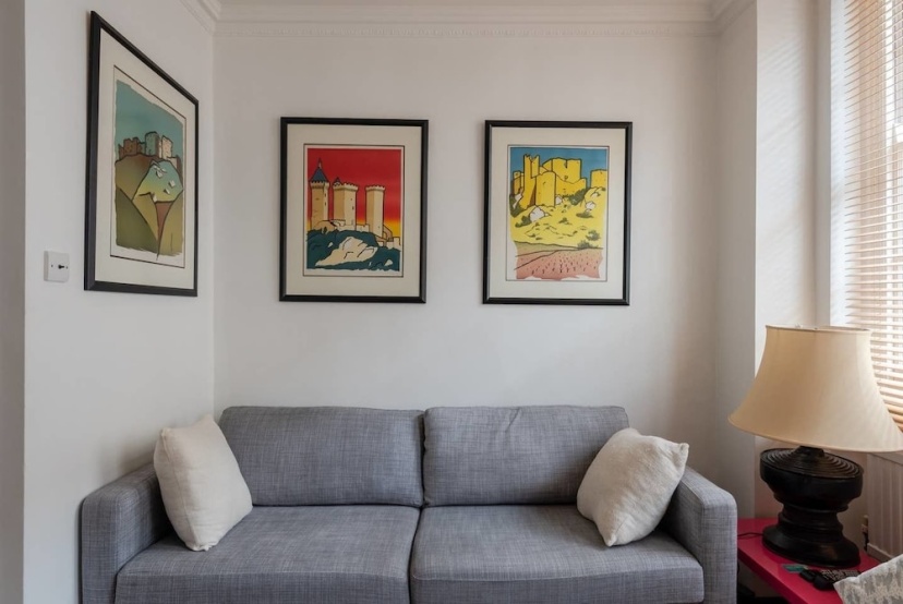 Fantastic 2 Bedroom Flat in the Heart of London — отель с удобным расположением в Лондоне