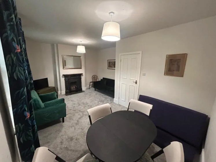 Vauxhall Flat 9 - London — забронировать отель в Лондоне