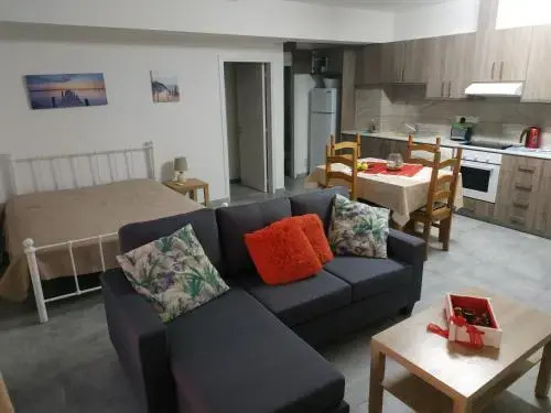 Adonis Apartment — отель с удобным расположением в Пафос