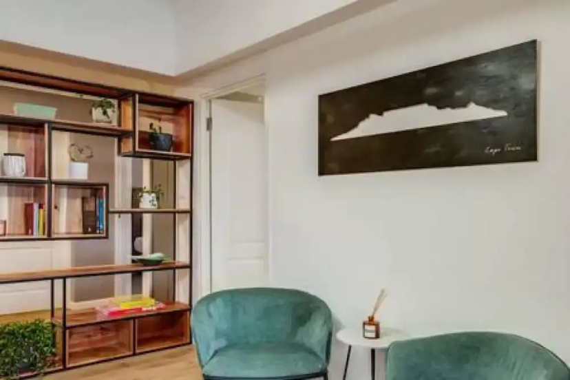 Contemporary Holiday Home in the Heart of Green Point House of M — отель с удобным расположением в Кейптауне
