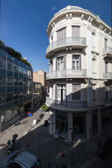 UPSTREET Luxury Apartments in Plaka — комфортный отель в Афины