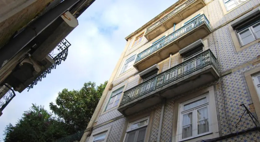 Casa Portas do Castelo, Lisbon Apartment — забронировать отель в Лиссабоне