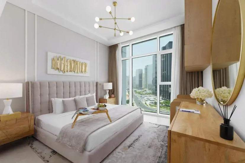 Maison Privee - Tranquil Apt w/ Mesmerizing Views cls to Marina — отель с удобствами в Дубае