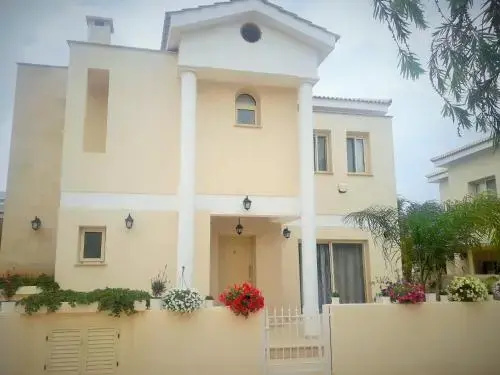 Anthorina Villa 15 — отель с удобствами в Протарас