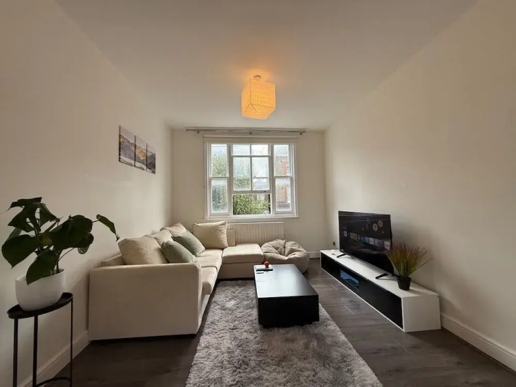 2bed Apartment-sleeps 4, Pets Ok & Balcony — отзывы гостей и цены