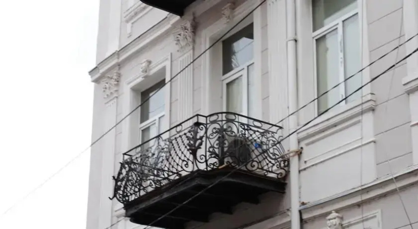 Tabidze Apartment — забронировать отель в Тбилиси