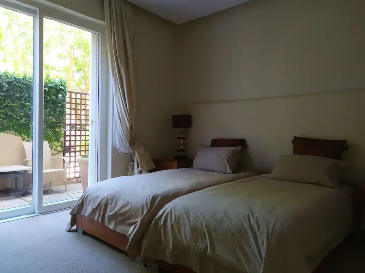 Цены на V&a Waterfront Marina Yacht Basin - 3 Bedrooms в Кейптауне