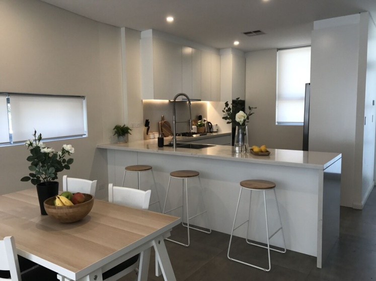 Luxury 3 Bedroom Apartment Sydney — забронировать отель в Сиднее