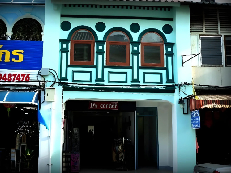 Цены на D's Corner & Guesthouse в Пхукете