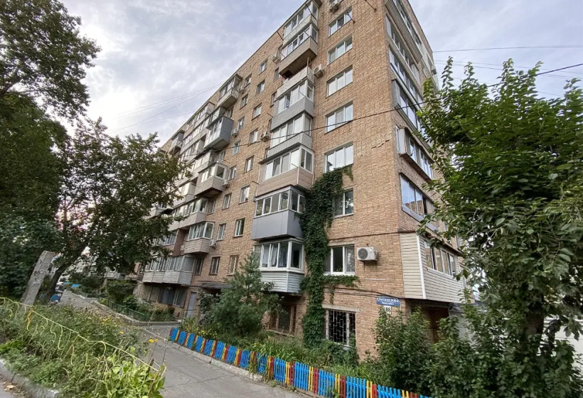 Апартаменты на проспекте Океанский 108 — забронировать отель в Владивостоке