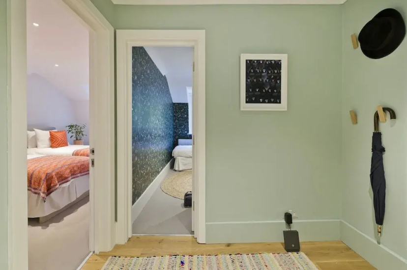 Цены на Stunning Bayswater Apartment Near Hyde Park by Underthedoormat в Лондоне