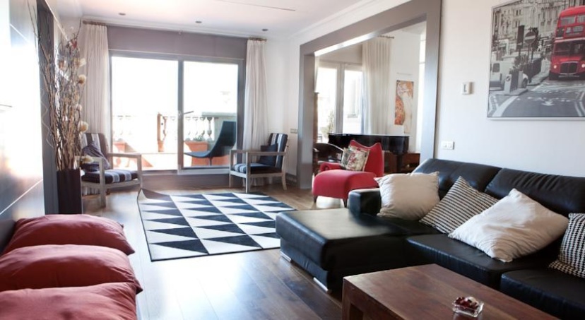 ChicRoom Penthouse 360º Terrace — отель с удобствами в Барселоне