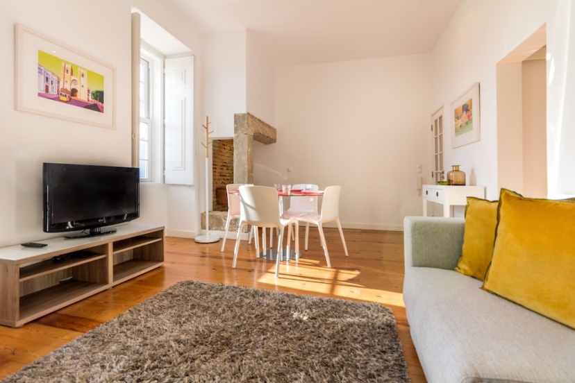 São Mamede Downtown Apartment — отель с удобным расположением в Лиссабоне