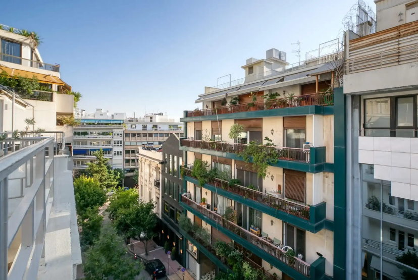 Elia Kolonaki Luxury Apartments — комфортный отель в Афины