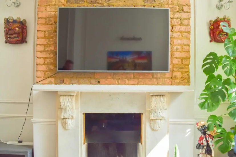 Large 2 Bedroom Apartment in Central London — отель с удобным расположением в Лондоне