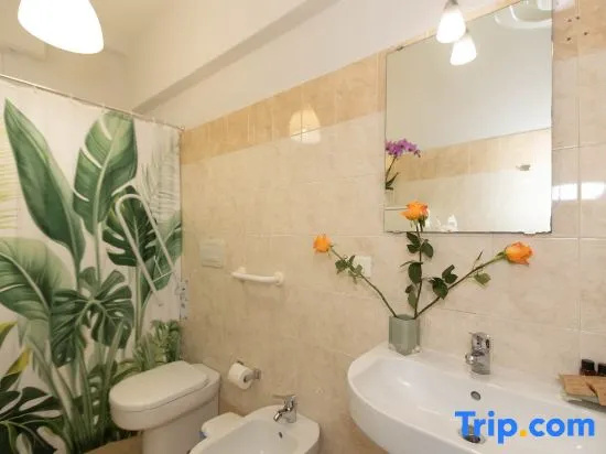 Florence Oasis | Puccini & Visarno | Apartment — забронировать отель в Флоренции