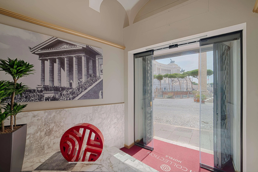 Otel' NH Collection Roma Fori Imperiali — отель в удобной локации в Риме