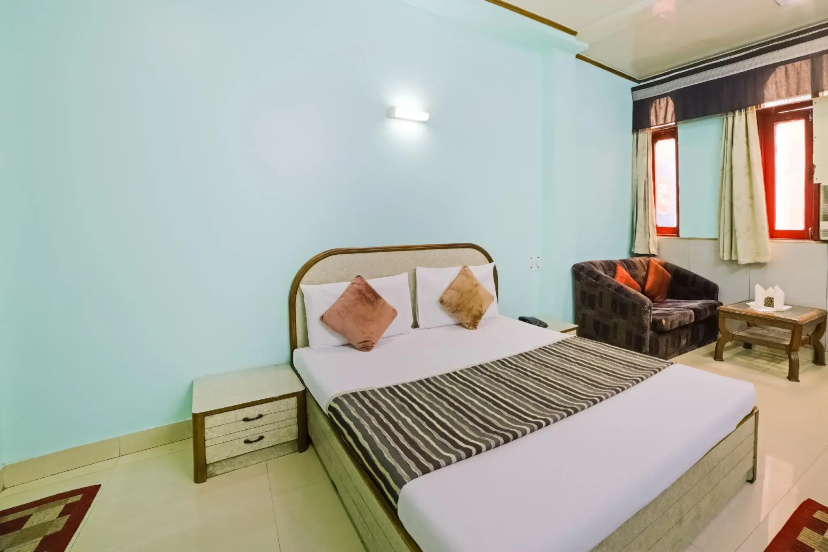 OYO 45956 Hotel Woodland Dx 2 — отель в Дели, Индия