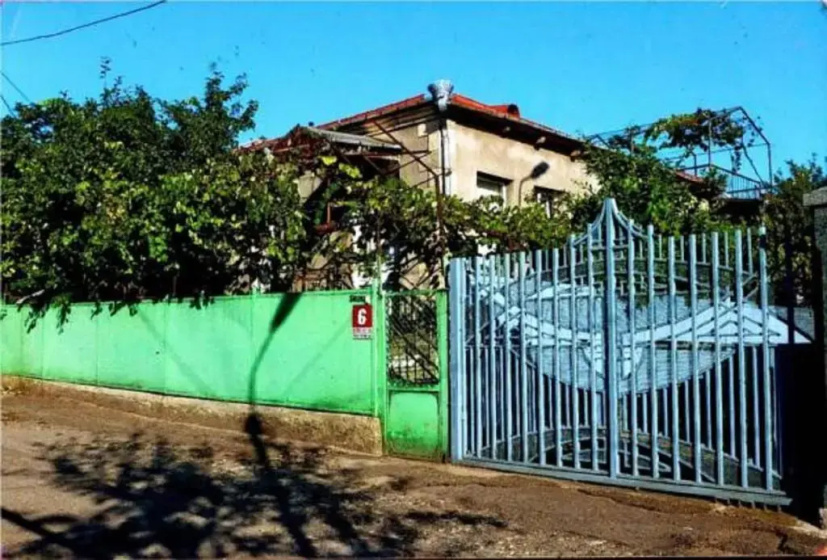 Medico and Sulikos Guest House — отель в Кутаиси, Грузия