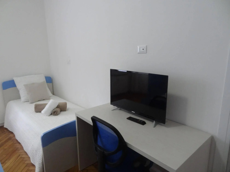 Alessia's Flat - Da Vinci Apartment — забронировать отель в Милане