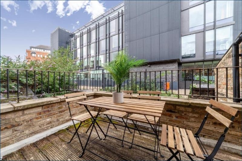 The Spitalfields Apartment — забронировать отель в Лондоне