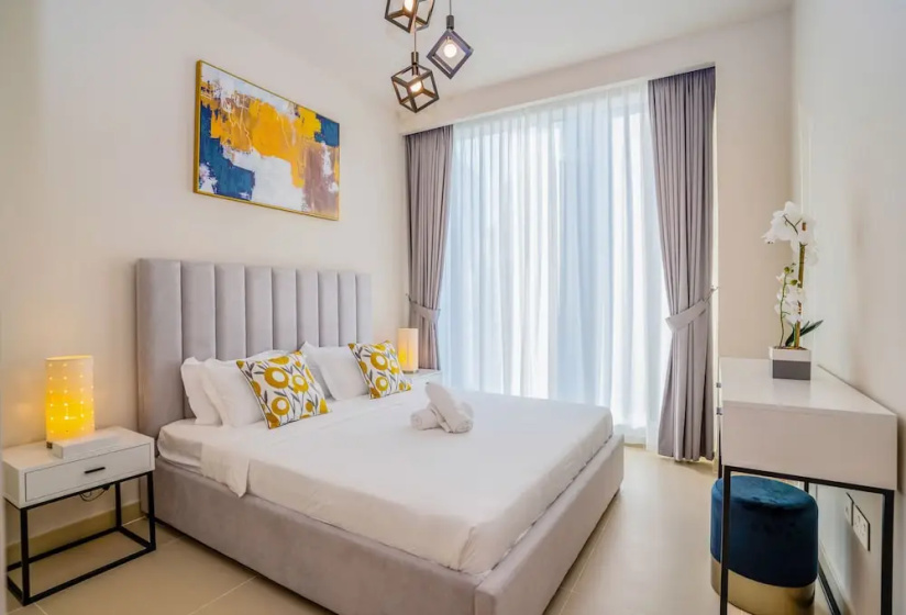 Tanin - Breathtaking Panoramic Canal Views From Balcony — забронировать отель в Дубае