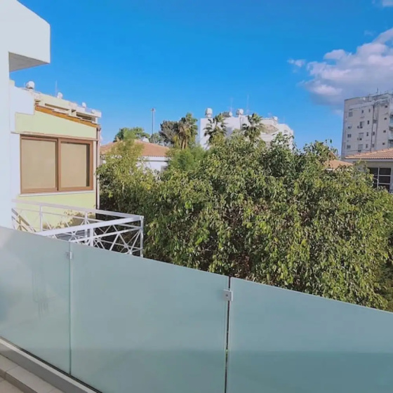 29 LIM - Downtown Retreat — отель с удобным расположением в Лимассол