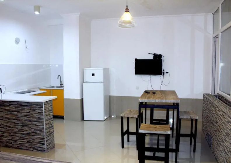 Цены на Cozy Apartment in the Center of Batumi в Батуми