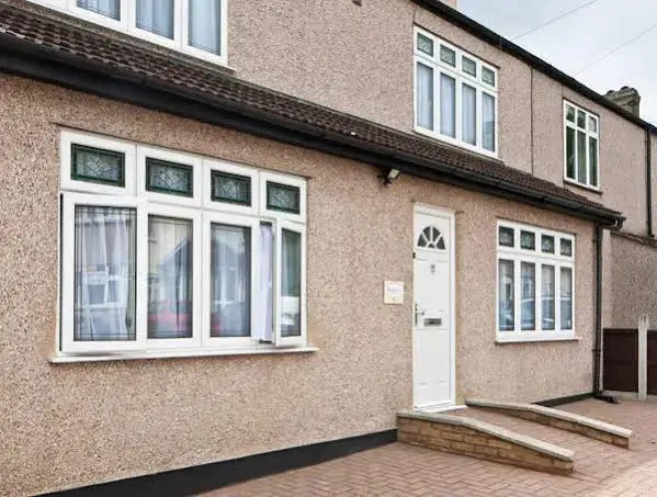 Montrose Guest House — забронировать отель в Лондоне