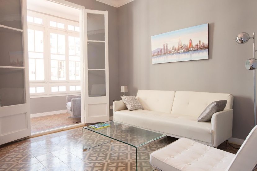SOFIA 4 · Sofía's Gallery & Bath · Well Priced 6 Pax Spacious Home in Eixample — отель с удобствами в Барселоне
