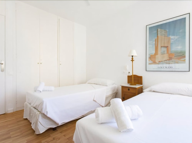 APARTAMENTOS KASA 25 - Sol y Playa — отель в Аликанте, Испания