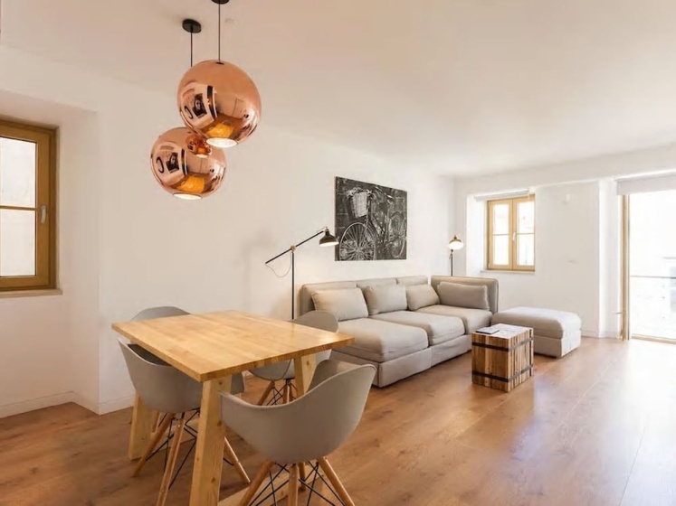 Chiado Best Apartment Duplex — забронировать отель в Лиссабоне