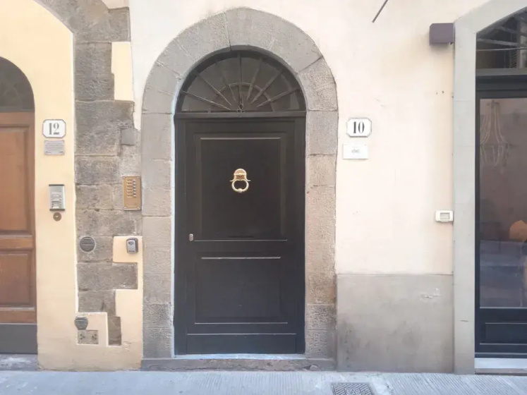 Mamo Florence - Parione Apartment — отель с удобным расположением в Флоренции
