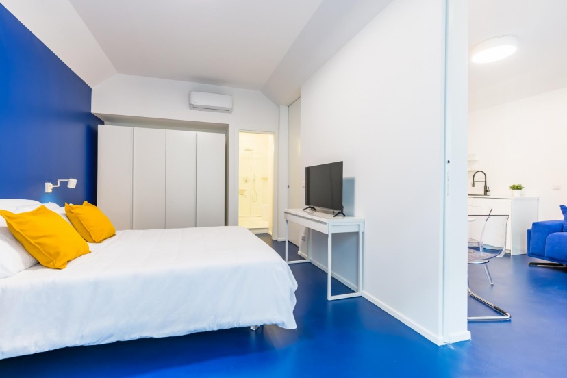Piazza Municipio Blue Apartment by Wonderful Italy — отель с удобным расположением в Неаполе