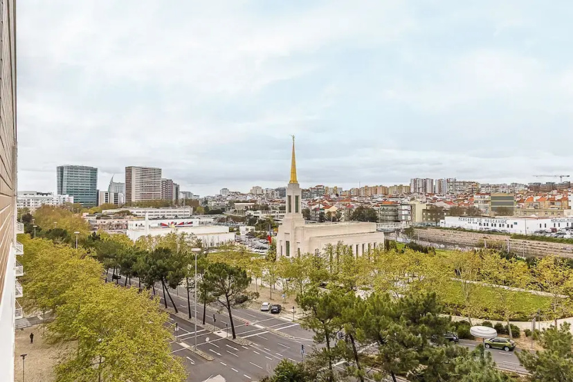 Цены на Stylish Stay in Lisbon-Scenic Views в Лиссабоне