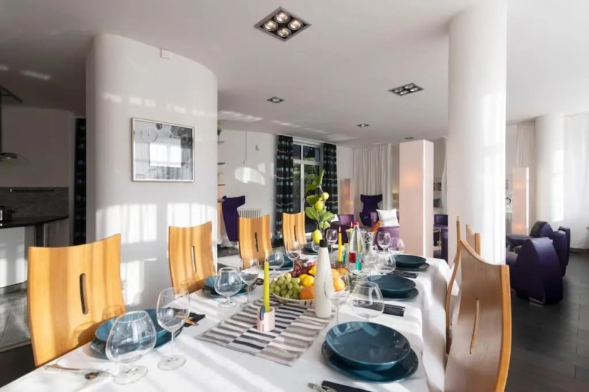 Wagner Stays - Miami Lovely romantic Garden apartment with whirlpool — забронировать отель в Праге