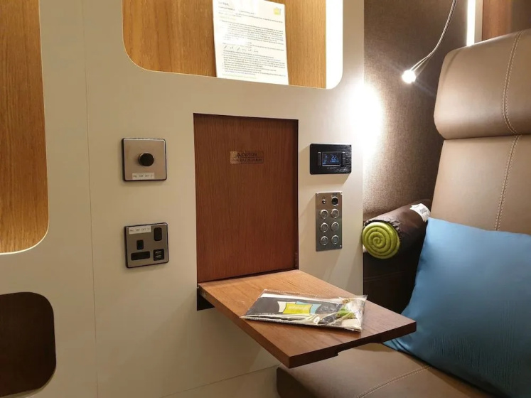 Sleep N Fly Sleep Lounge, Dubai International Airport(Dxb), C Gates(Terminal 3 Transit Area) — отель в Дубае, Объединенные Арабские Эмираты