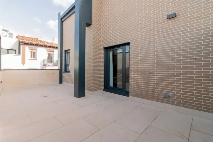 Home Art Apartments Bernabéu — комфортный отель в Мадриде