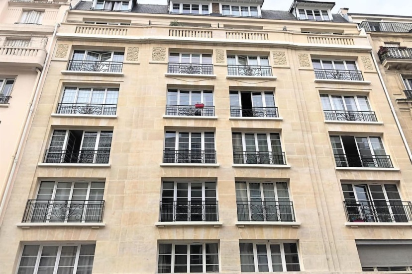 Apartment for 4 Persons View on the Eiffel Tower — отель с удобствами в Париже