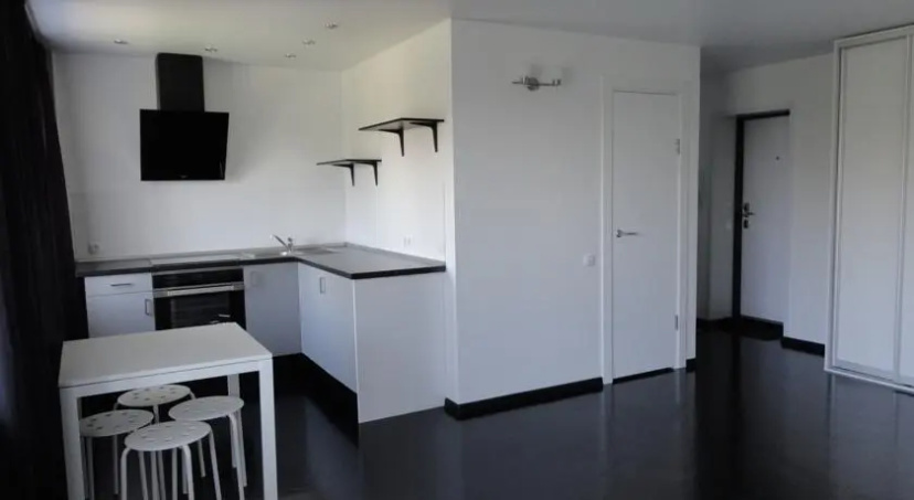 Diplomat Apartment on Pritomskaya — забронировать отель в Кемерове