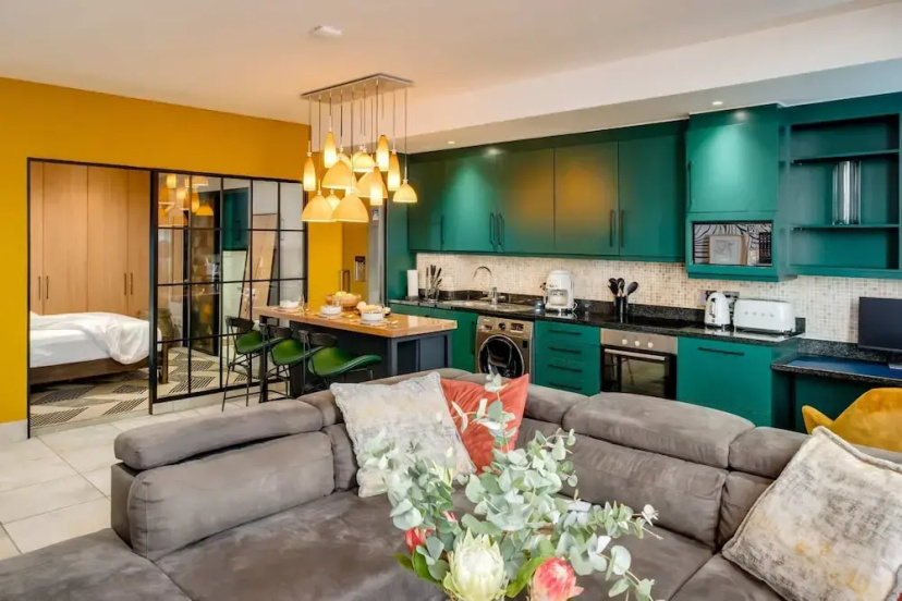 Trendy Cape Town City Centre Escape Jade Place — отель с удобным расположением в Кейптауне