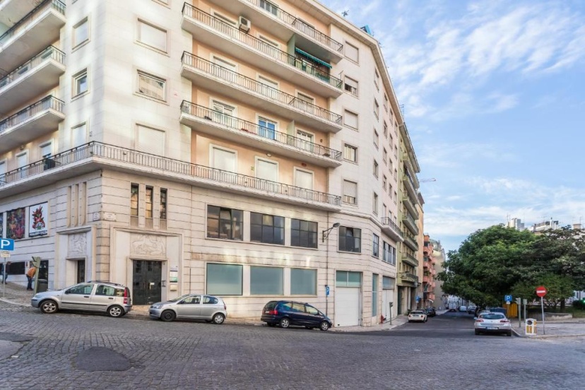 Top Location Beautiful Apartment — забронировать отель в Лиссабоне