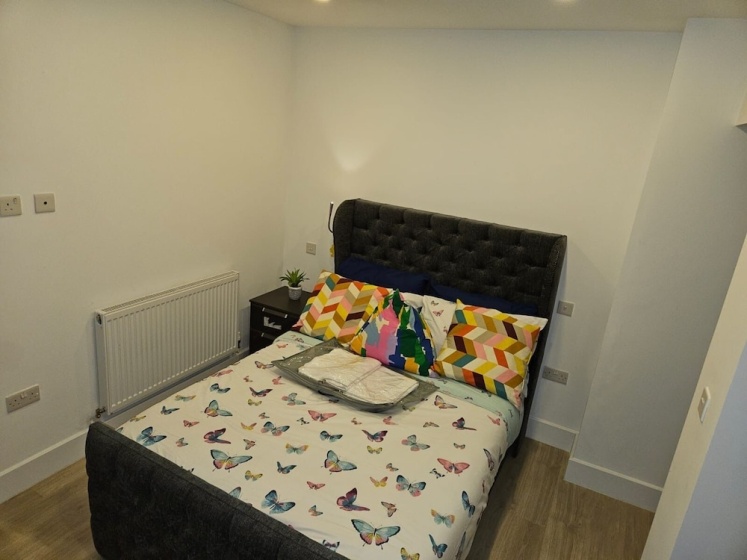 Luxury 1-bed Apartment in London — отель с удобствами в Лондоне