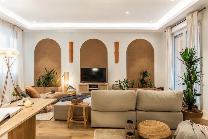 Khamlia - 3 Bedrooms and Balcony in Almagro — отель с удобствами в Мадриде